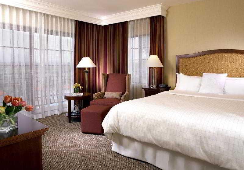 Sheraton Carlsbad Resort & Spa Room photo