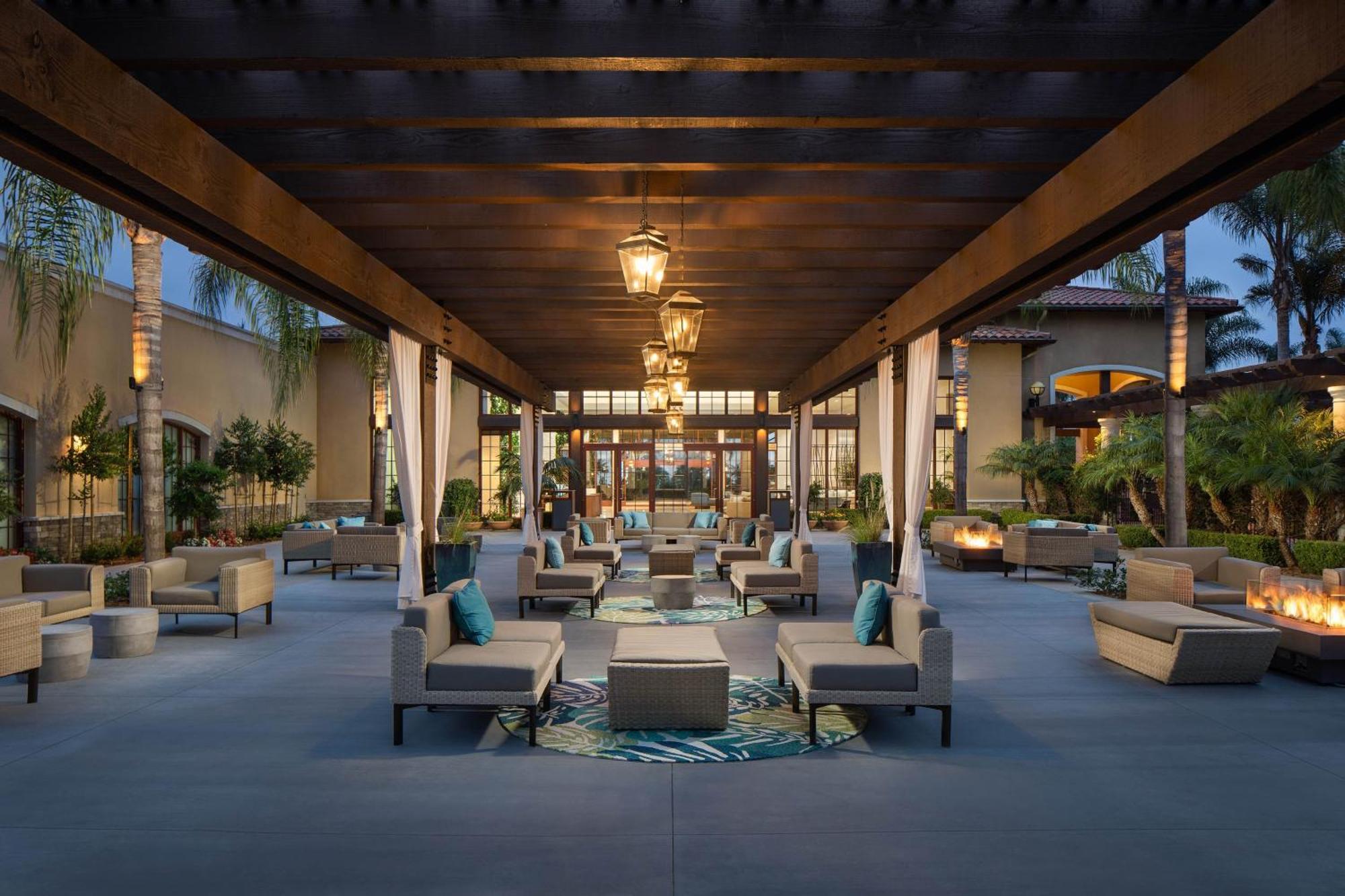Sheraton Carlsbad Resort & Spa Exterior photo