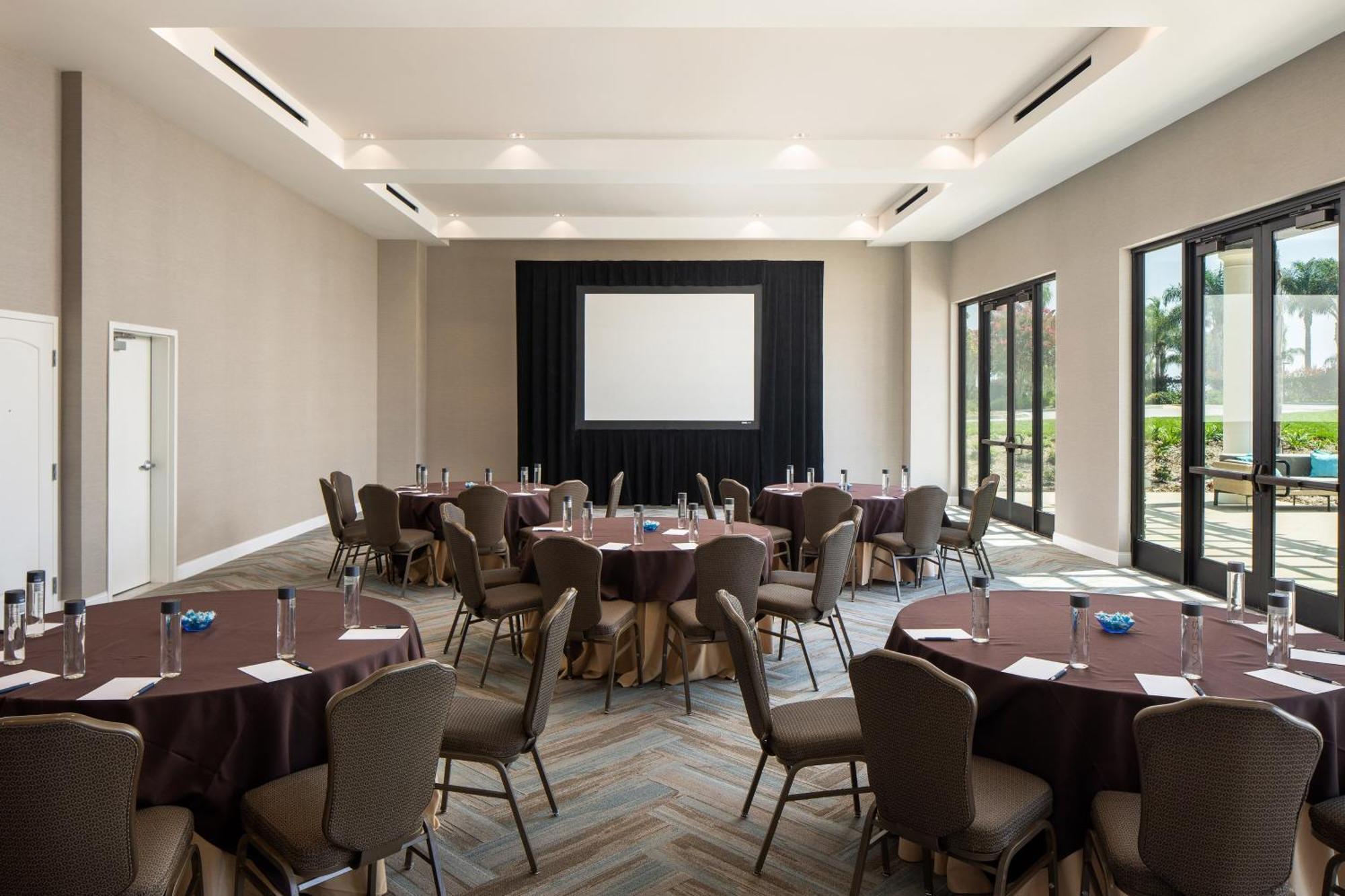 Sheraton Carlsbad Resort & Spa Exterior photo