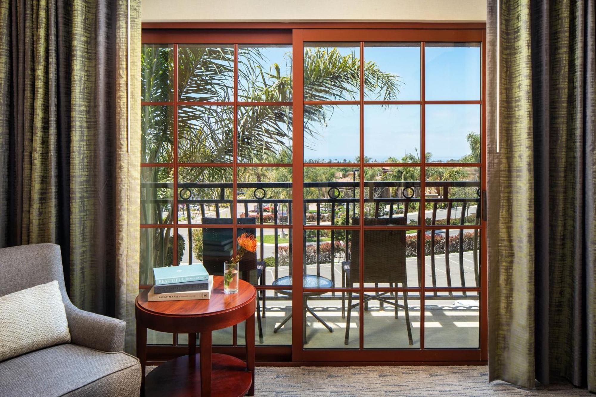 Sheraton Carlsbad Resort & Spa Exterior photo